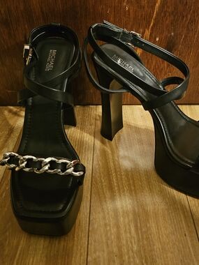 MICHAEL Michael Kors Black Platform Sandals with Silver Chain